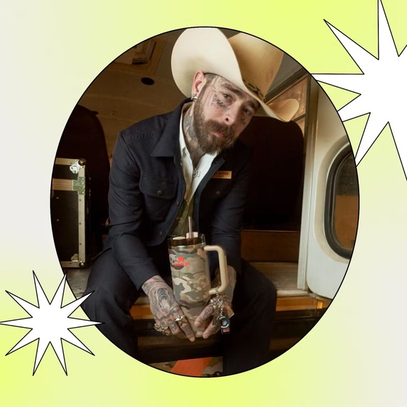 Stanley Camo Tumbler with Handle and Straw - Picture 2 of 4